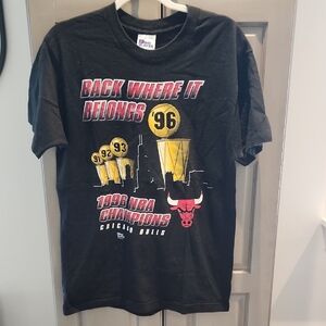 Chicago Bulls NBA Champions Graphic T-Shirt